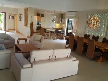 4 Bedroom Villa