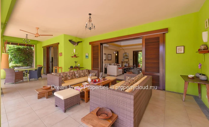 Spacious Tropical Villa On A Huge Land With Mountain Views & Sea Access At Tamarina Golf Resort - Mauritius