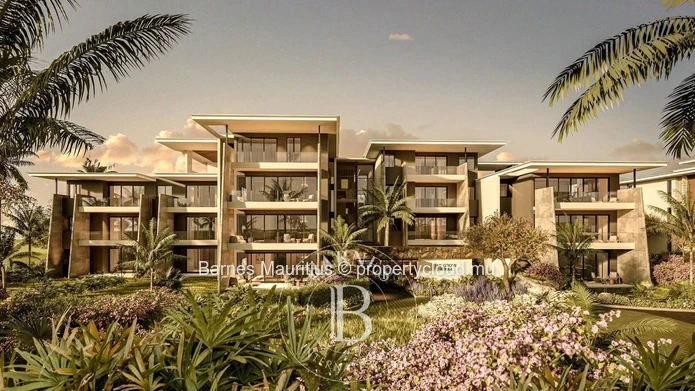 CASCAVELLE - New Ground Floor Apartment with Private Garden – 4 bedrooms