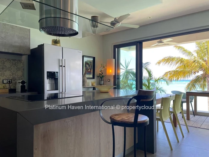 Beachfront Penthouse In Péreybère ? With Private Beach Access An Exceptional Beachfront Penthouse In Péreybère ? With...