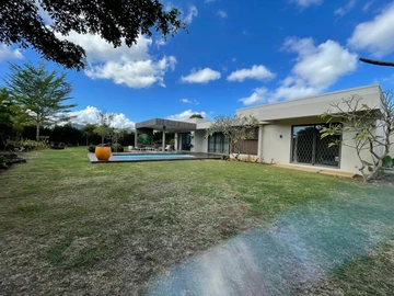 4 Bedroom Villa