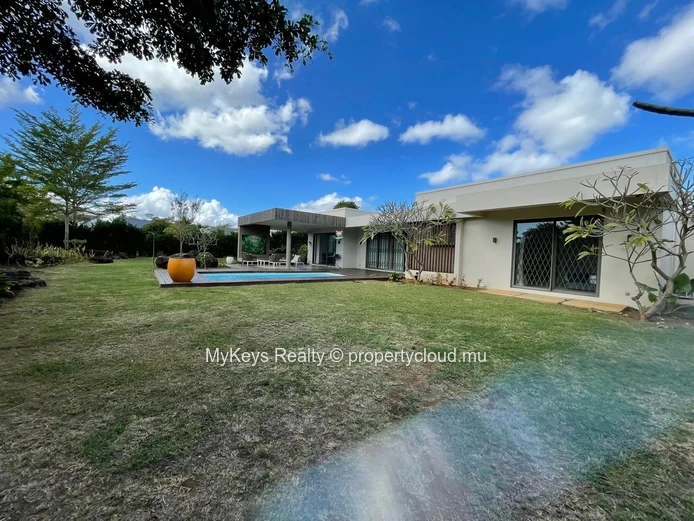 Furnished Villa – Private Pool – Large Garden