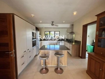 4 Bedroom Villa