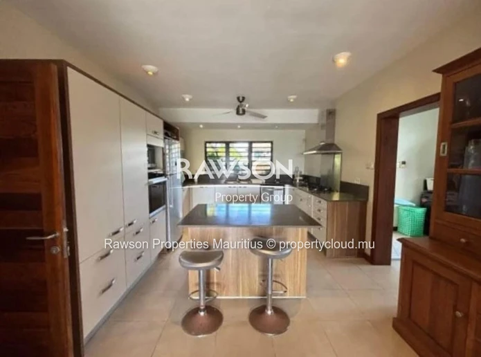 4 Bedroom Villa | Seafront | Sea View | Pool | Providence Sur Mer | Poste De Flacq