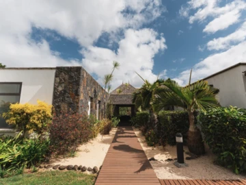 5 Bedroom Villa
