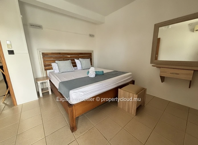 Fully Renovated 3-Bedroom Triplex In A Residence With Swimming Pools – Grand Baie