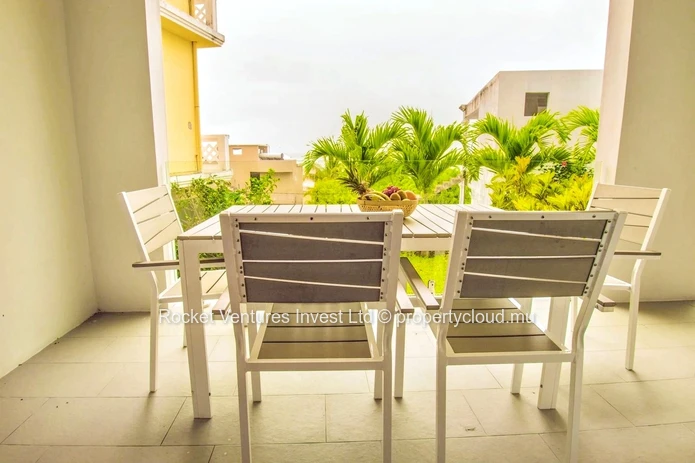 2-Bedroom Sea View Apartment, South-West, La Gaulette