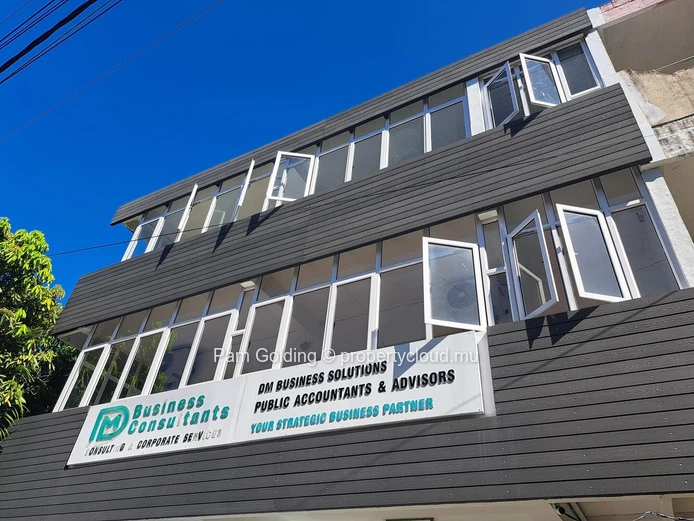 Commercial building for sale - Pointe aux Canonniers