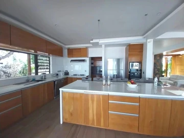 For Rent – Stunning Beachfront Villa with Panoramic View of Le Morne – Black River, Mauritius