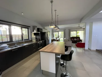 3 Bedroom Townhouse, Duplex