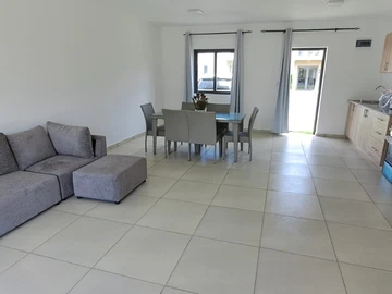 2 Bedroom Townhouse, Duplex