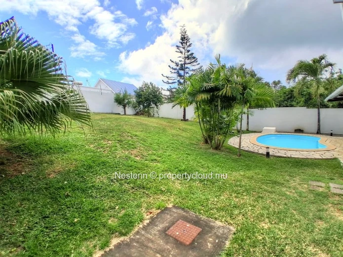 Magnificent Villa In Calodyne – A Rare Living Environment In Mauritius