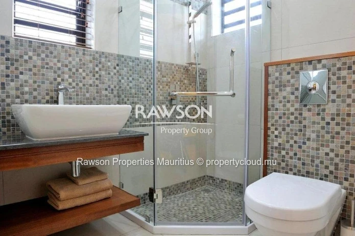 Appartement 3 chambres dans une résidence avec piscine et vue magnifique sur Le Morne