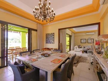 4 Bedroom Villa