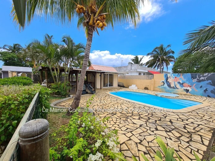 Villa de 5 chambres avec piscine à vendre à Bambous