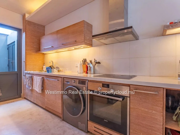 3-bedroom duplex with private pontoon at La Balise Marina