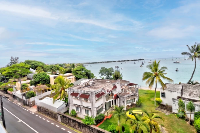 Sea View Apartment on Three Levels