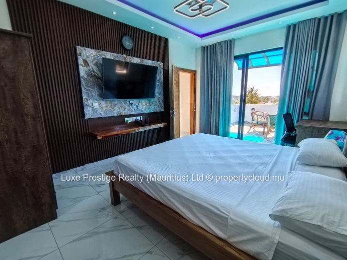 Premium 3-Bedroom All-Ensuite Villa with Private Pool, Rooftop Terraces & Study Area | Grand Baie, Chemin Vingt Pieds