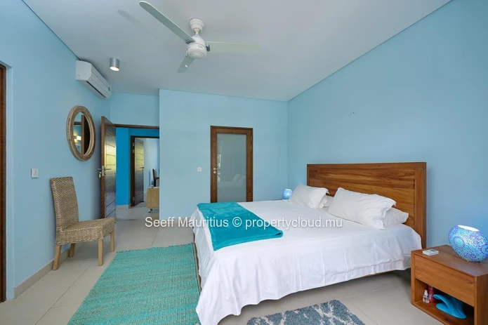 Exclusive Villa in Bain Boeuf: Perfect for Beach Lovers