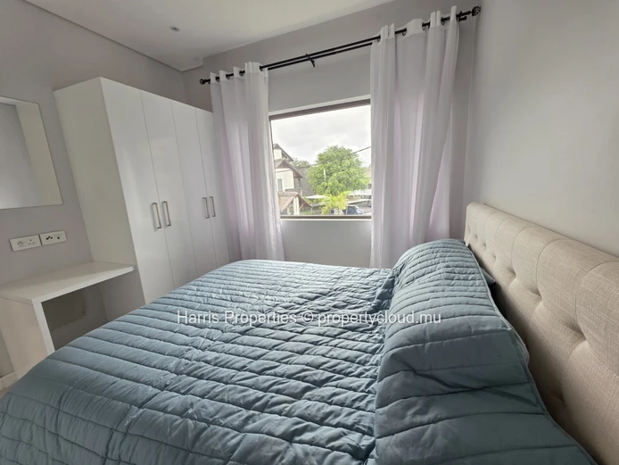Superbe appartement situé au premier étage d'une résidence haut de gamme à louer à Pereybere.