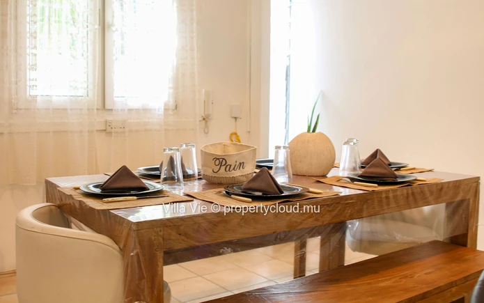 Pérèybere – Charming 4-bedroom house with a swimming pool (Sole Mandate)
