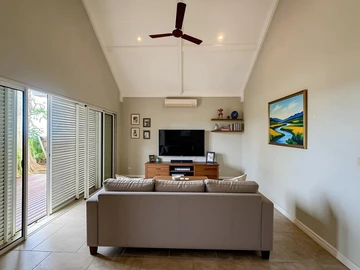 4 Bedroom Villa