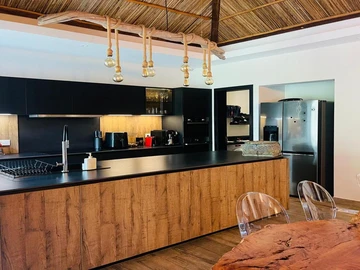 6 Bedroom Villa