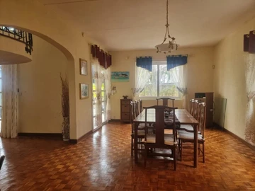 4 Bedroom Villa