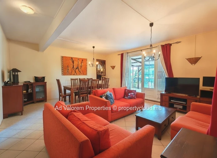 FOR SALE: Spacious 197 m² Duplex with Private Garden in Vacoas!