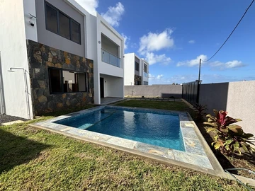4 Bedroom Villa