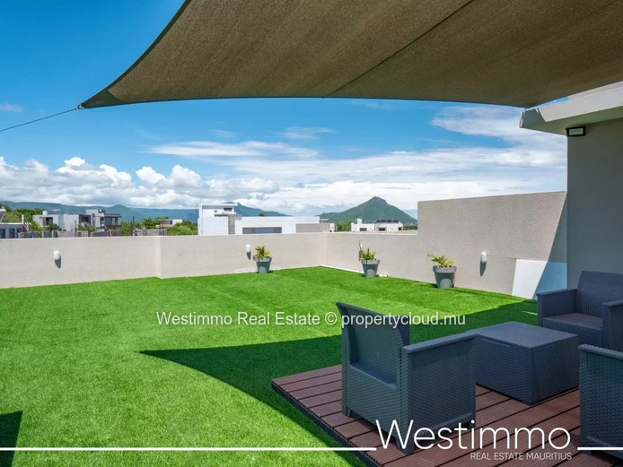 3-bedroom furnished apartment for rent in Flic en Flac