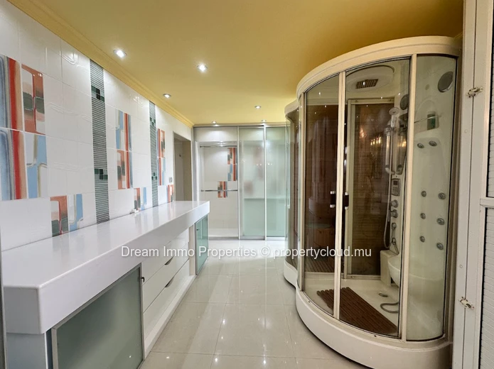 Superb Duplex Penthouse With Mountain Views In Quatre Bornes – Mauritius