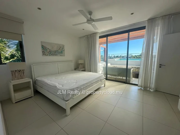 Superbe penthouse à louer à la marina à Rivière Noire, Île Maurice
