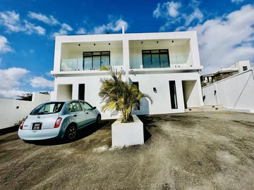 5 Bedroom Townhouse, Duplex