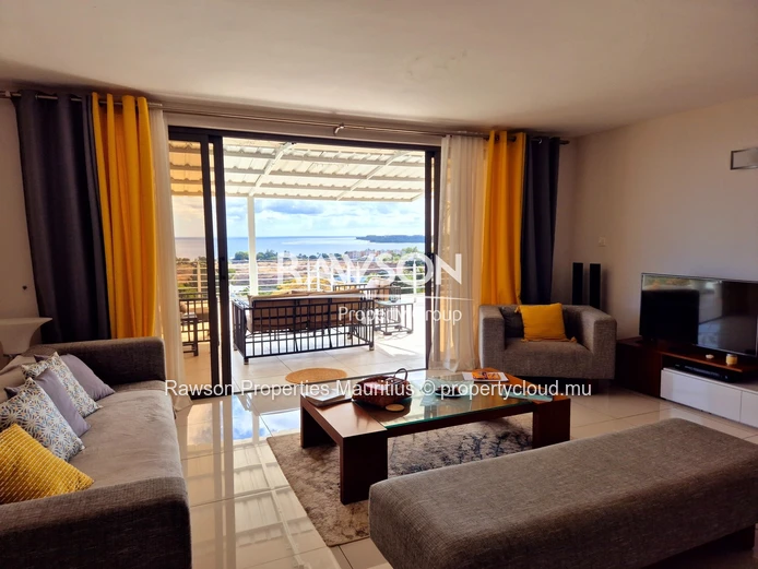 Duplex de luxe 3 chambres à louer à Tamarin | Vue mer et montagne | 200 m² spacieux