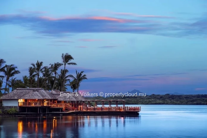 Unparalleled Luxury Villa with Hotel access