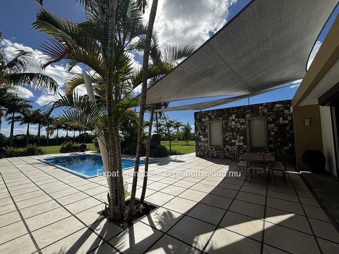 Spectacular 400 M² Villa Set In 6,000 M² Of Landscaped Gardens – Daruty Forest