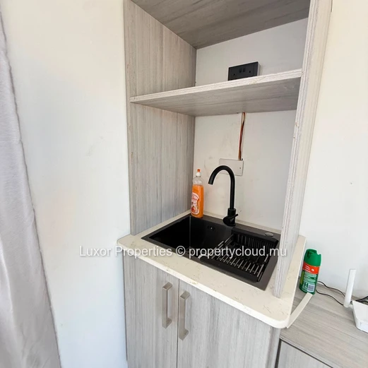 Penthouse Studio À Louer | Flic En Flac