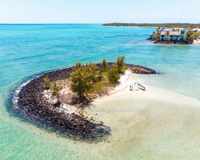 Villa de luxe en bord de mer à vendre | Plage privée et vues sur l'Océan Indien