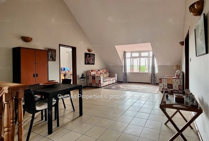 Maison spacieuse avec piscine et grand jardin - Tamarin