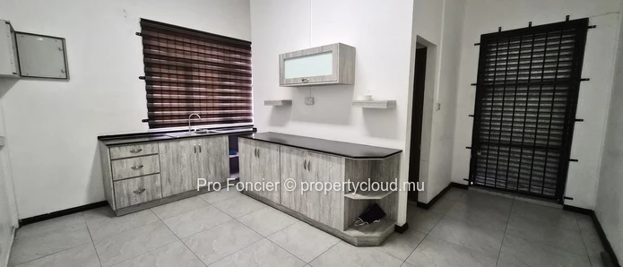 Commercial Space for rent in Quatre-Bornes - Good location