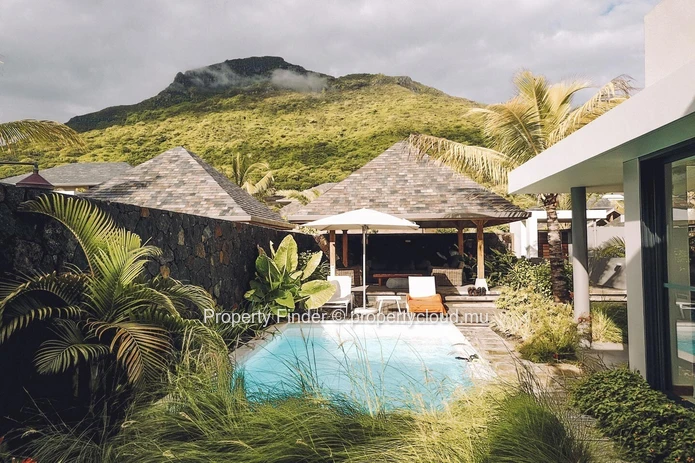 Villa de Luxe 3 Chambres avec Piscine Privée à Rivière Noire