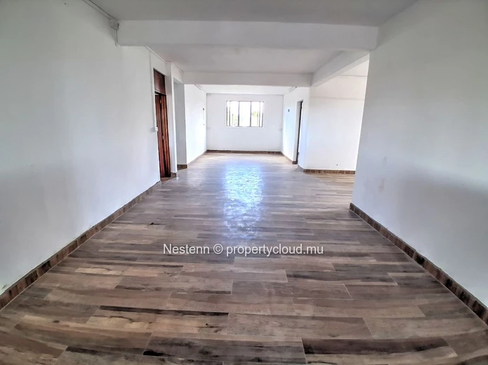 Exceptional commercial premises for rent – Strategic location in Vale