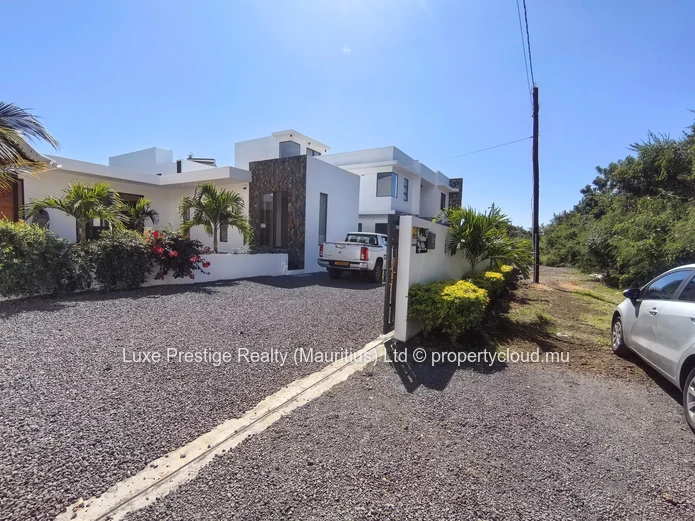 Villa de Luxe de 3 Chambres à Louer à Calodyne | À 2 Minutes de la Plage | À 15 Minutes de Northfields International ...