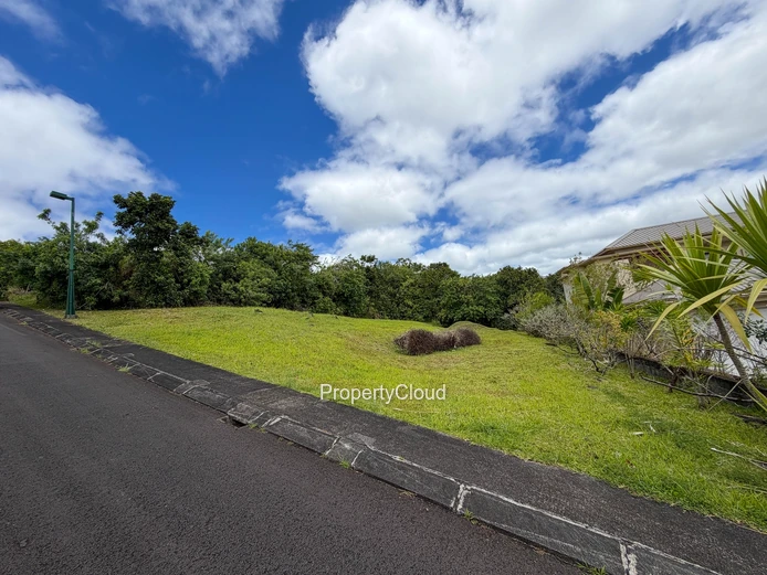 1,056 Sqm / 278 Toises Plot For Sale | La Vanille, Floréal | High End Gated Development | Amazing View | Rs 11M