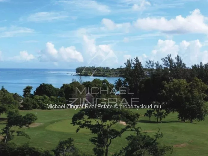 Luxury 4-Bedroom Penthouse in Balaclava – Panoramic Golf and Ocean Views