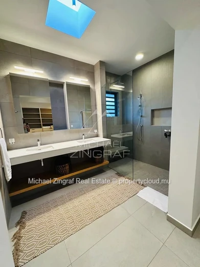 Exceptional Penthouse in Belle Vue