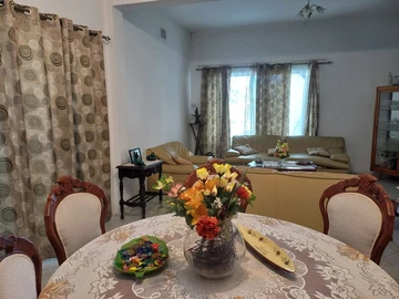 8 Bedroom House