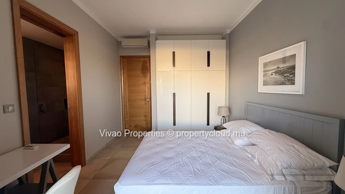 Appartement de luxe de 5 chambres en suite à louer à Balaclava - 150 000 Rs par mois