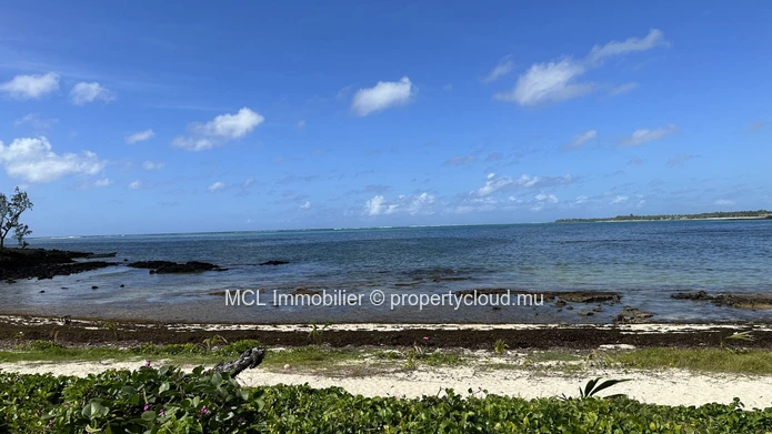 Terrain a bail residentiel de 733m2 (17 perches ) a Poste Lafayette